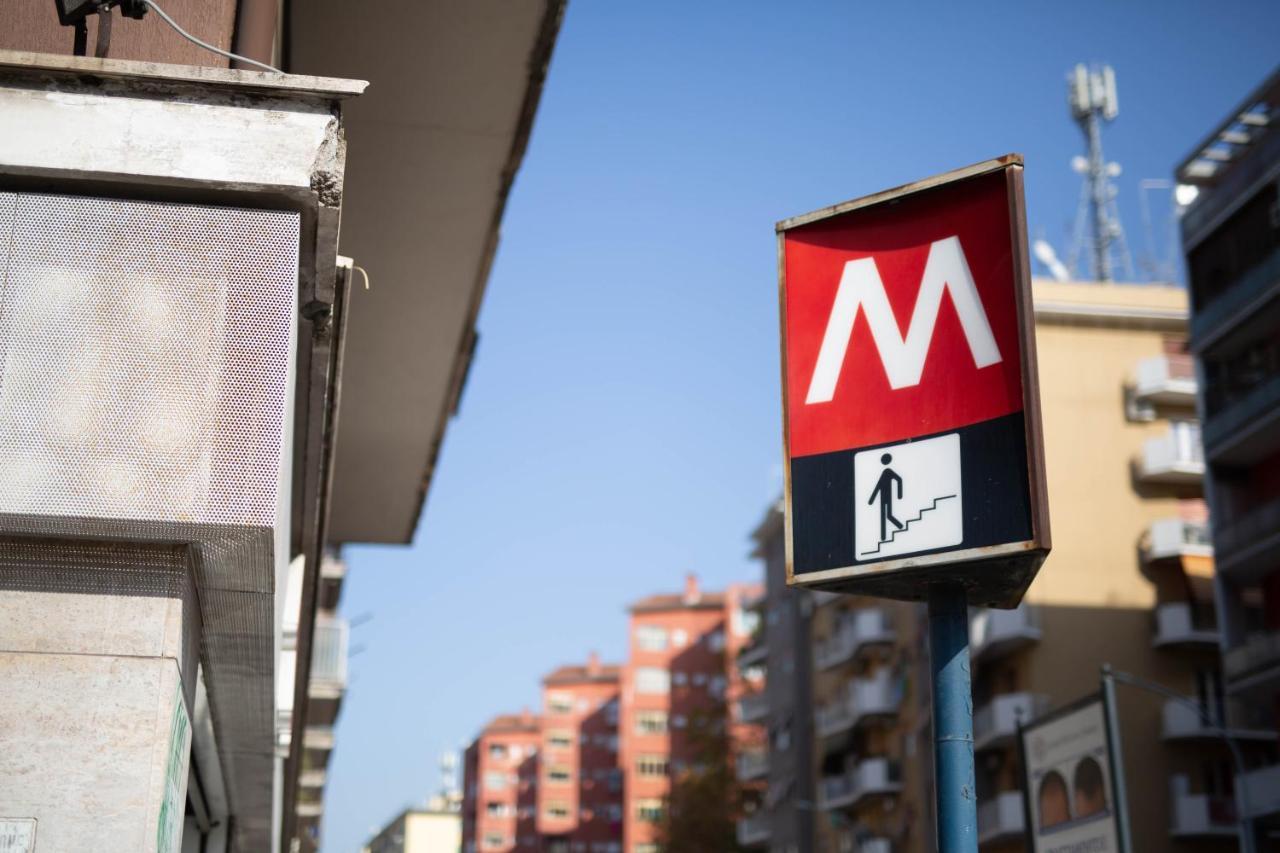 Apartamento Lady Butterfly - Metro A Lucio Sestio Roma Exterior foto